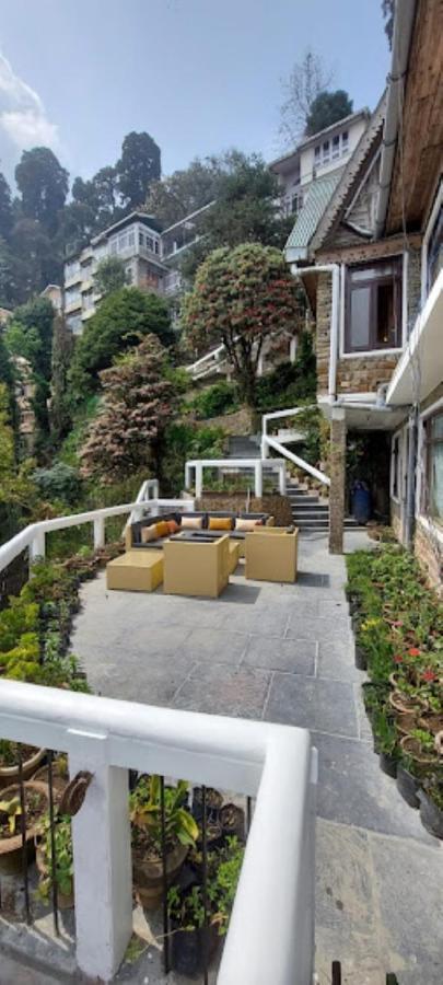 The English Cottage Darjeeling Νταρτζίλινγκ Εξωτερικό φωτογραφία